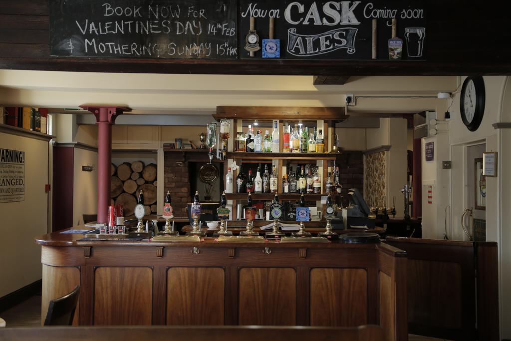 Hanmer Arms Exterior photo