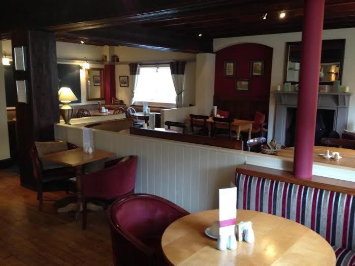 Hanmer Arms Exterior photo