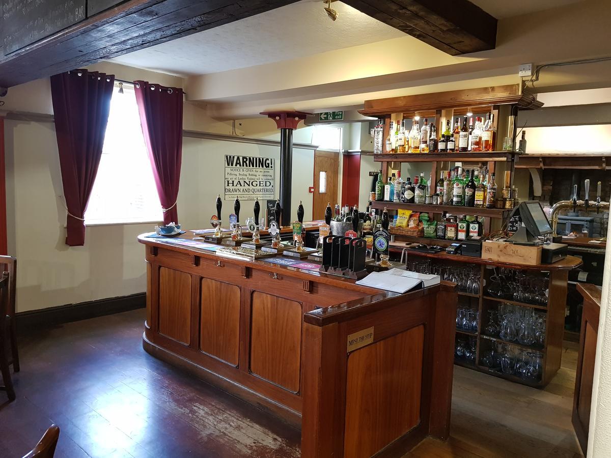 Hanmer Arms Exterior photo